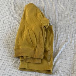 Calvin Klein Yellow Sweatshirt And Short Set 