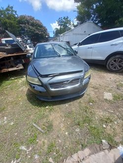 2008 Volvo S40  Motor 2.4i automatico parts Only $25