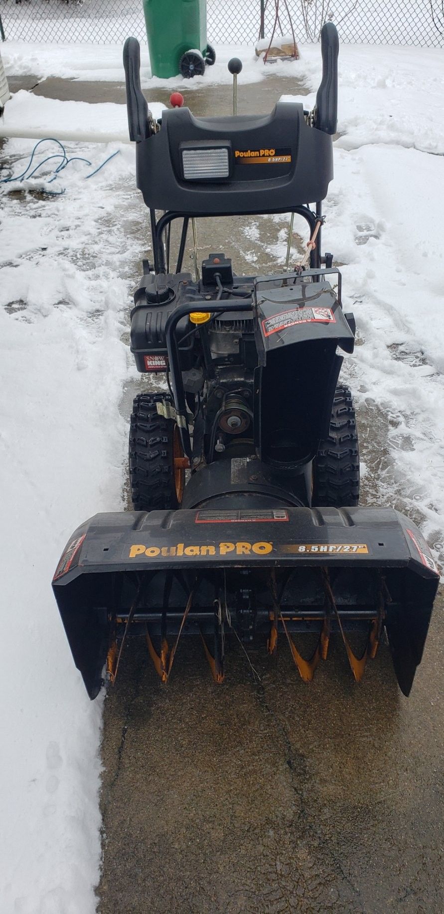 Snowblower Poulan Pro 27"