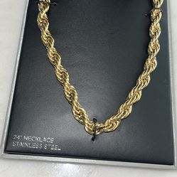 Price Drop! Rope Chain 18k Gold Plated 