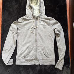 Hollister Zip up