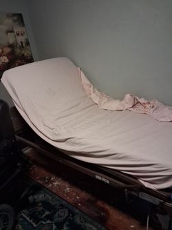 Electric medical bed