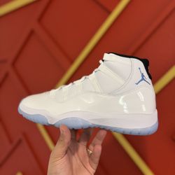 Retro Jordan 11 Legend Blue Authentic 