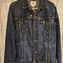 Old Navy Denim Jacket Size Smal ( Fits Like Med.)