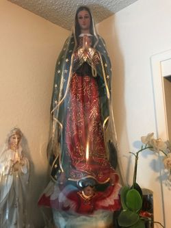 Virgencita De Guadalupe Grande 55” SALE Pulgadas Con Resplandor