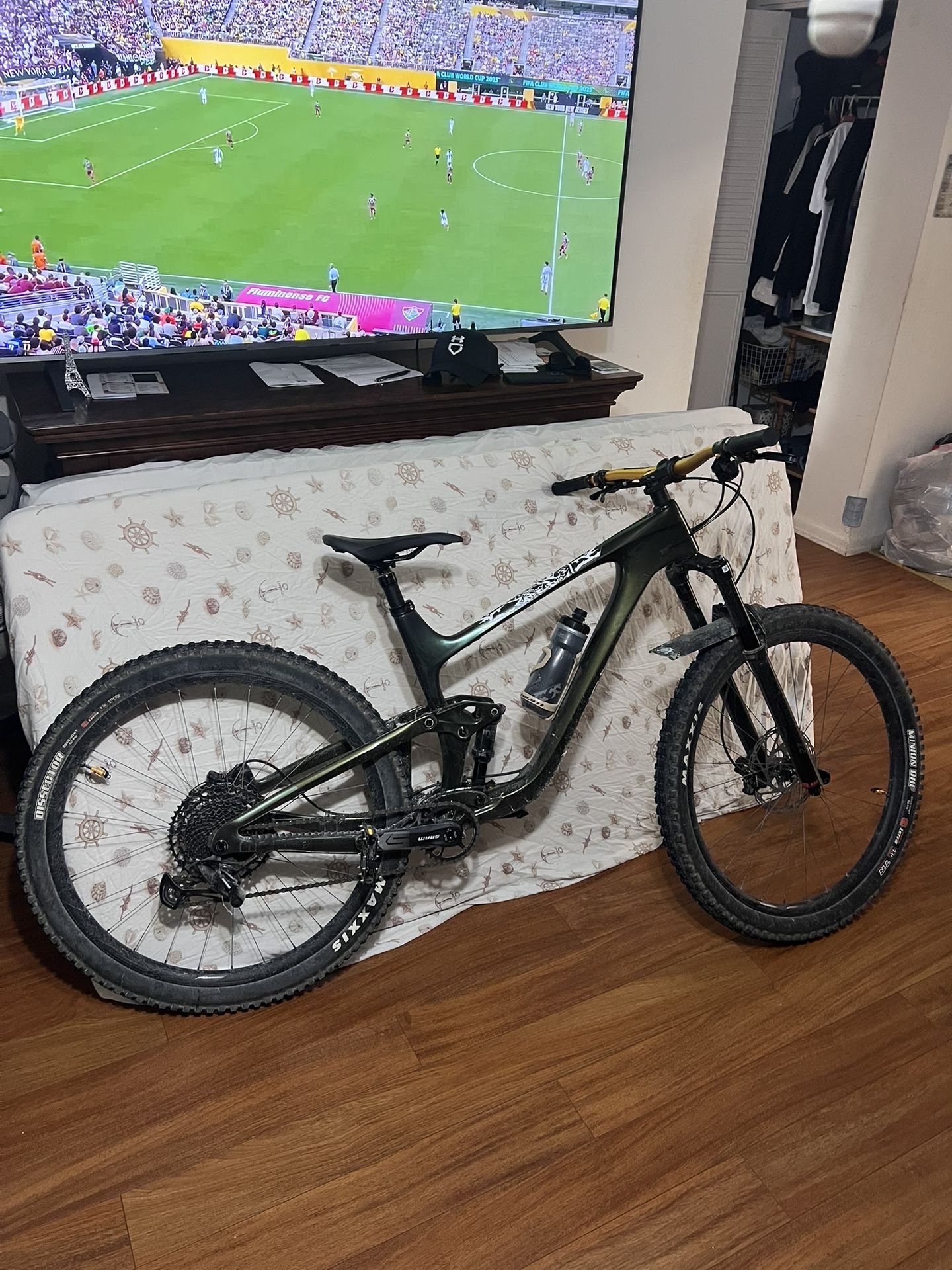 Giant Full Suspension Fiber Carbon