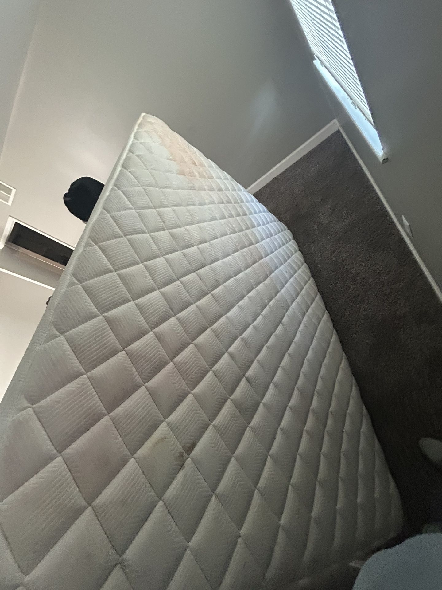 Queen Size Mattress And Set