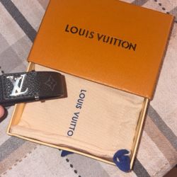 Louis Vuttion Braclet