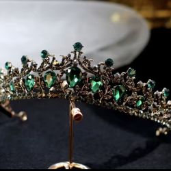 💚New Green Rhinestone Gold Tiara Crown 💚