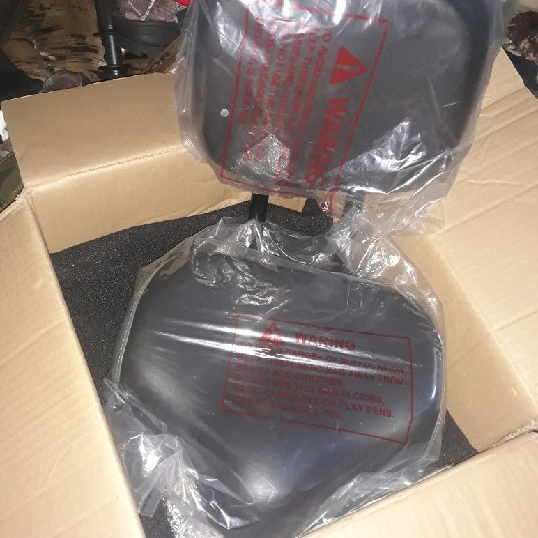 Brandnew extra Wide Seat
