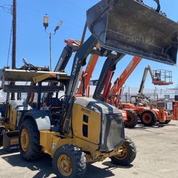 2019 John Deere Loader