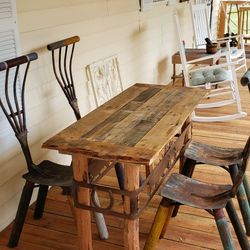 Rustic Style Design  Table And Chairs 