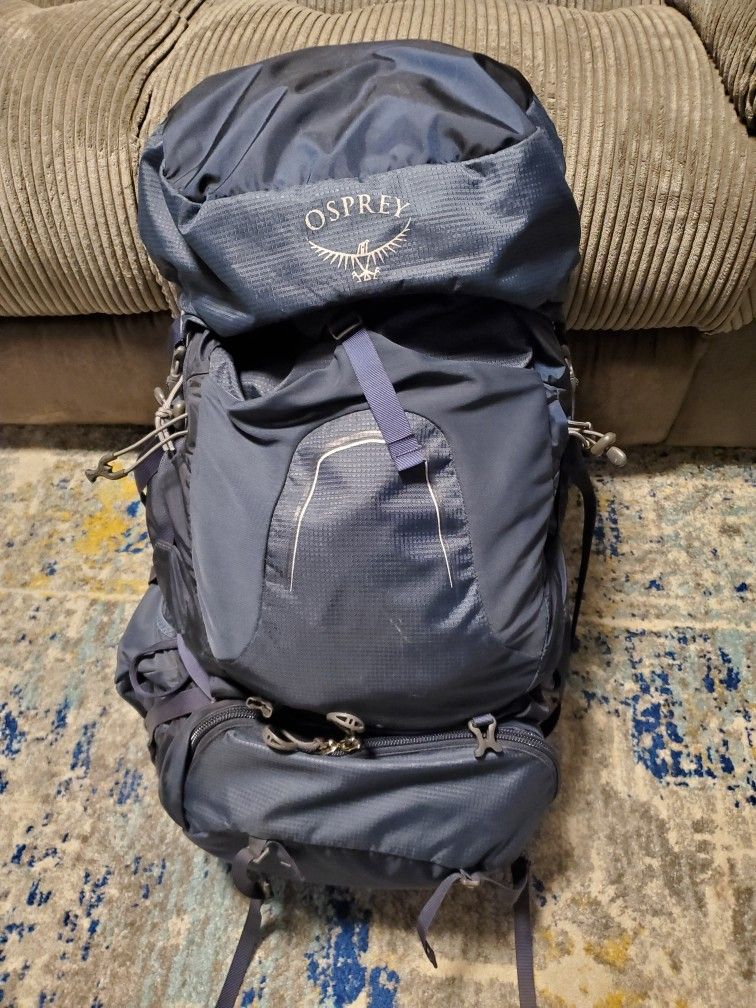 Osprey Atmos 65 L (small) backpacking pack