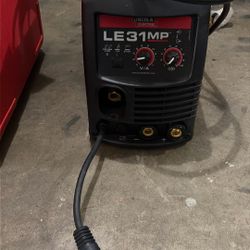 Lincoln Electric Welding Machine LE31MP