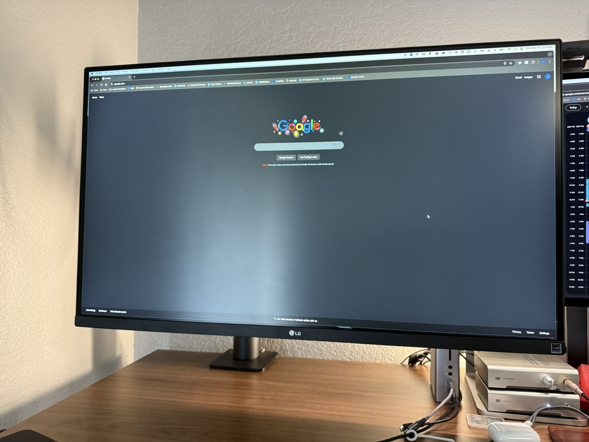 31.5” LG Ergo IPS 4K UltraFine Display