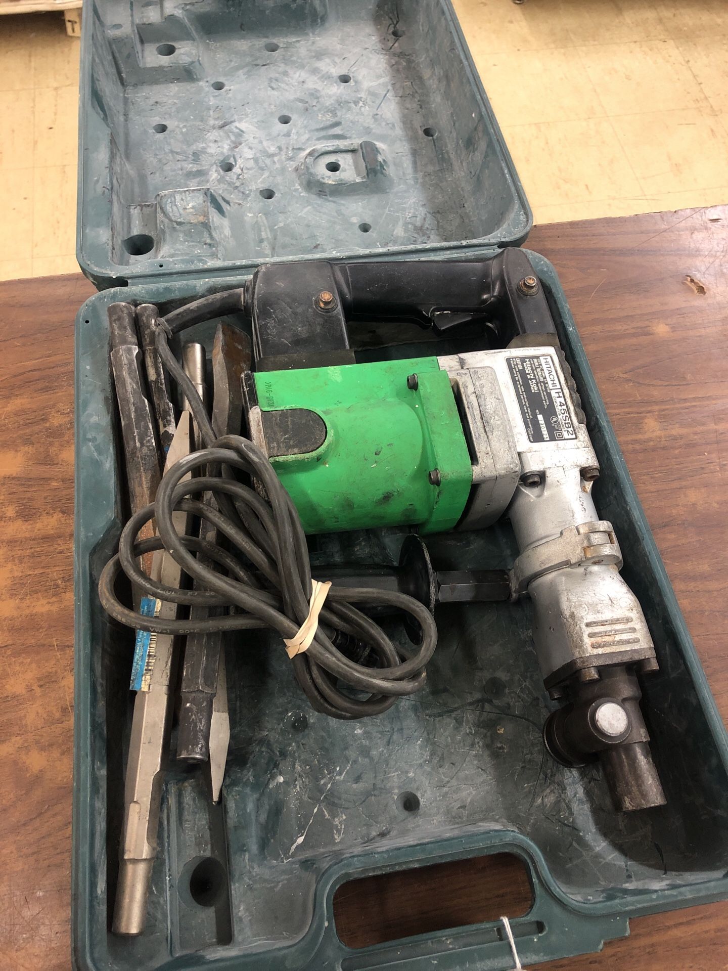 Hitatchi hammer drill