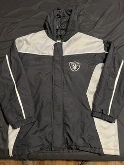 Vintage Raiders Hooded Jacket – Classic Black & Silver – Front Logo + Back “RAIDERS”