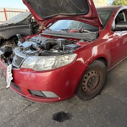 2010 Kia Forte Ex PARTS ONLY 