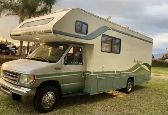 2000 Fleetwood Jamboree RV