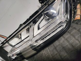 2017-2019 Audi Q7 Headlights Xenon LED Self Leveling