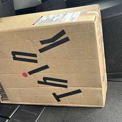 Lenovo ThinkCentre M715S - SFF Desktop PC - AMD A8-9600 8GB Ram 256GB SSD W10 Pro Spanish