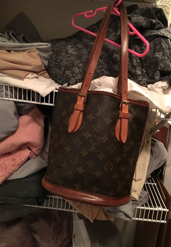 Louis Vuitton small bucket bag asking 300.00 price is firm for Sale in San Antonio, TX - OfferUp
