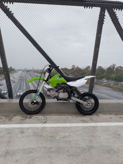 50MPH 125cc Apollo RFZ Dirt Bike