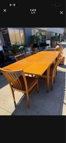 Mid Century awesome expandable leaves dining room room set with six chairs
