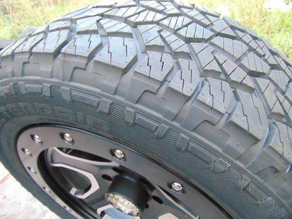 New 20X9 Black & Silver Centerline Rims 275 55 20 A/T Tires*6X135 FORD