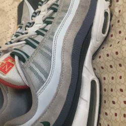 Mens Nike Air Max 95 Sneakers