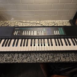 Yamaha PSR-32 Vintage Keyboard – 80s FM Sound – Fully Functional