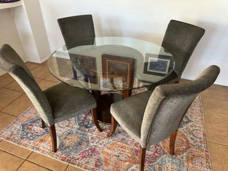 Glass Table with 4 Chairs