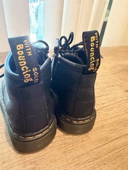 Dr Martin boots like new Toddlers 5