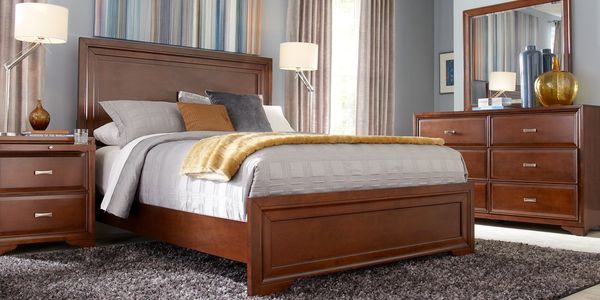 Belcourt 5 piece Bedroom Set for Sale in Destin, FL - OfferUp