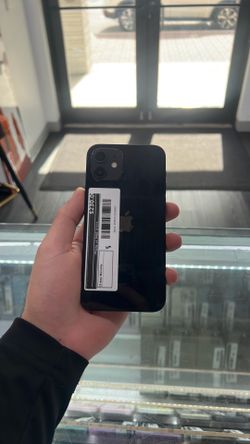 iPhone 12 64gb (unlocked)