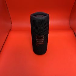 JBL Flip 6 Bluetooth Speaker