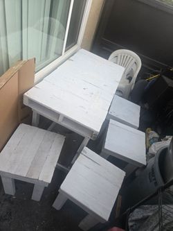 Homemade Table n Chairs