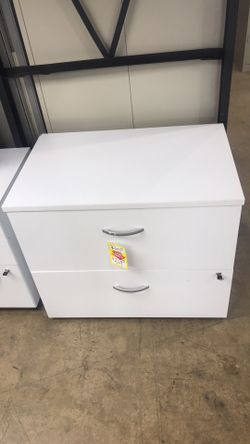 Lateral filing cabinet