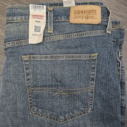 Signature by LEVI'S STRAUSS