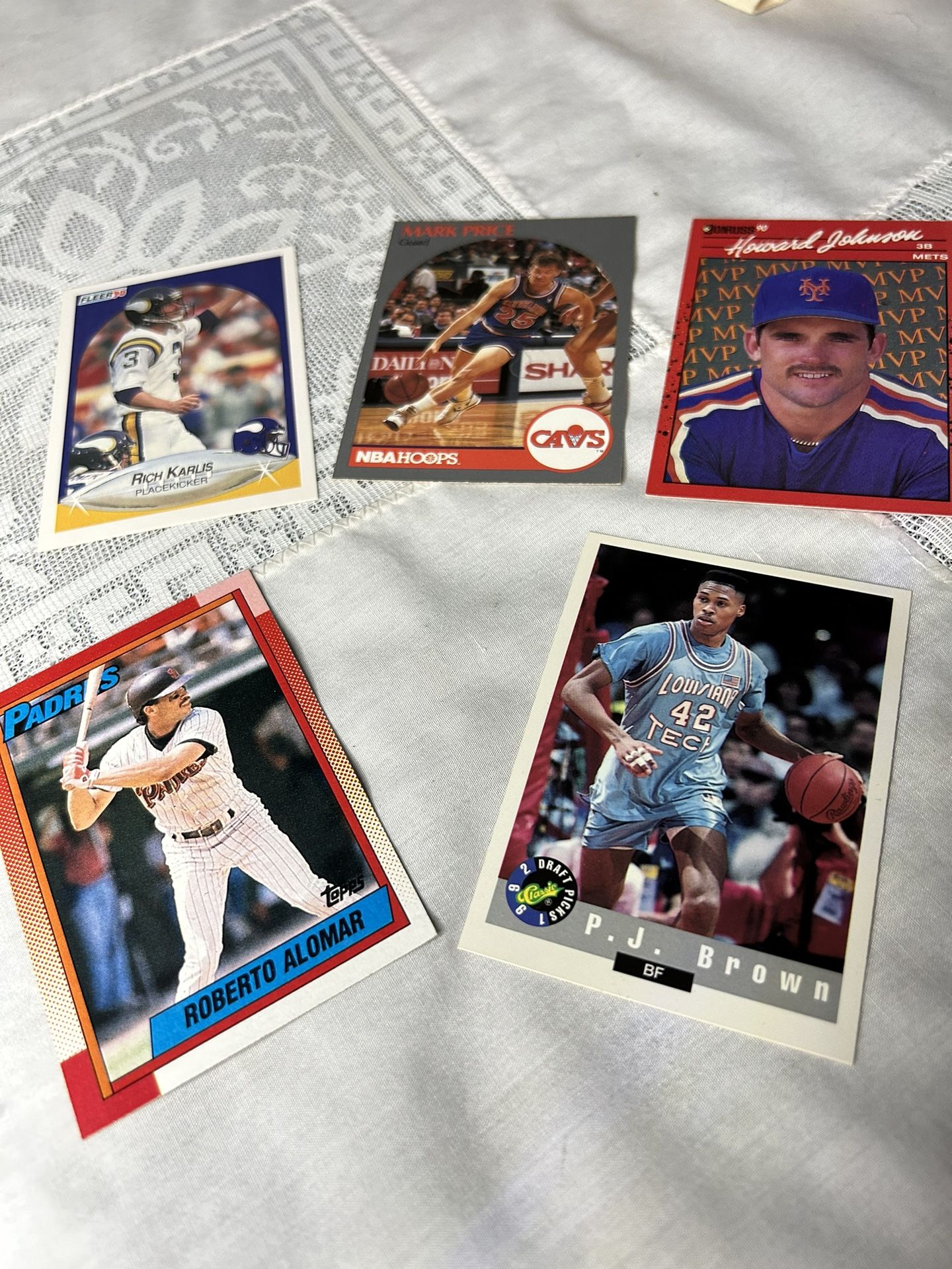 SPORTS CARDS