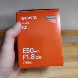 Brand new Sony FE 50mm f1.8 lens