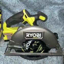RYOBI ONE+ HP 18V Brushless Cordless 7-1/4 in. Circular Saw (Tool Only)