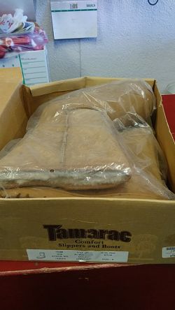 Brand New in Box Boots Ladies Sheepskin