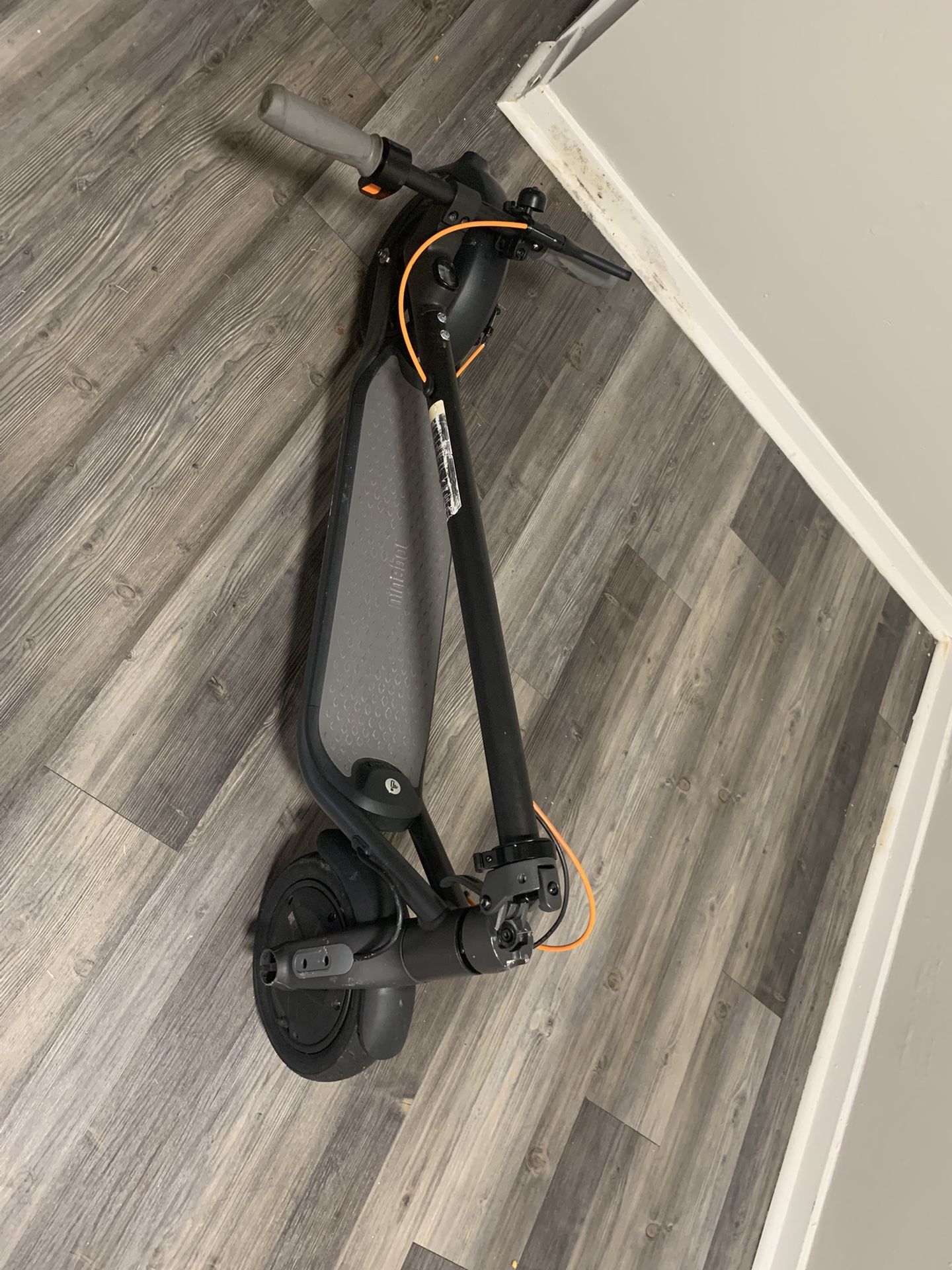 Ninebot F30