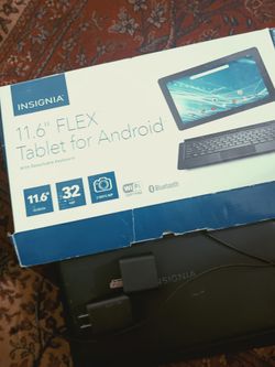 11.6" insignia tablets with detachable keyboards