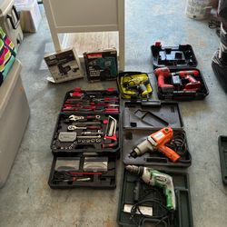 Assorted Lot Of Power Tools 