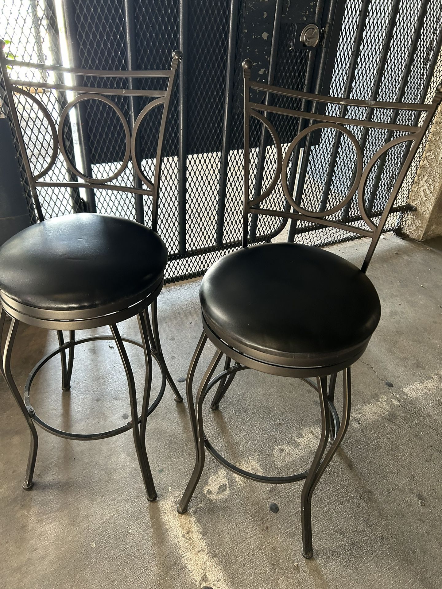 Set Of 2 Wrought Iron 30” Bar Stools That Move Side By Side
