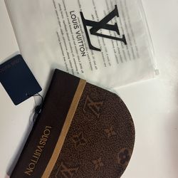 Louis Vuitton Brown Monogram Beanie – New
