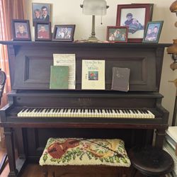 Regent Upright Piano 