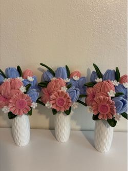 Pipecleaner Flower vase